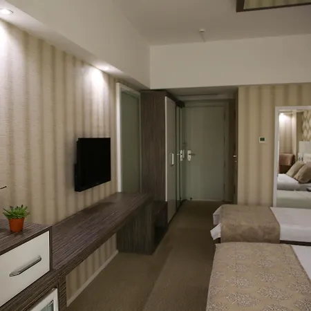 Hotel Mox Wellness & 4*
