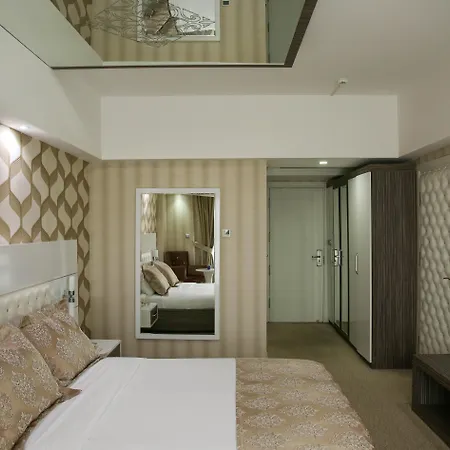 Mox Wellness & Hotel