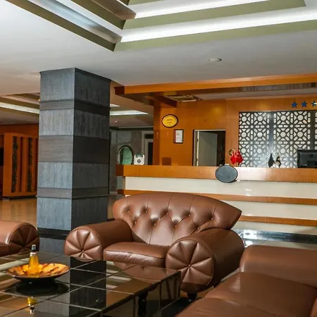 Hotel Mox Wellness & 4*