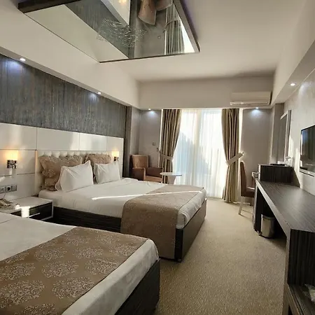 Mox Wellness & Hotel