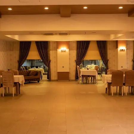 Mox Wellness & Hotel 4*