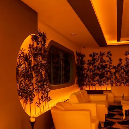 Mox Wellness & Hotel