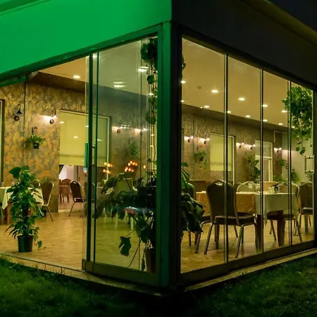 Mox Wellness & Hotel