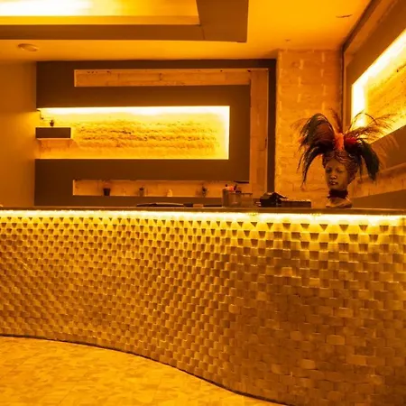 Mox Wellness &