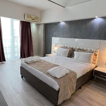 Hotel Mox Wellness & 4*